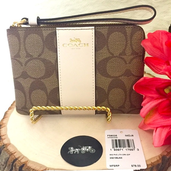 COACH Wristlet 🆕 - Picture 7 of 8